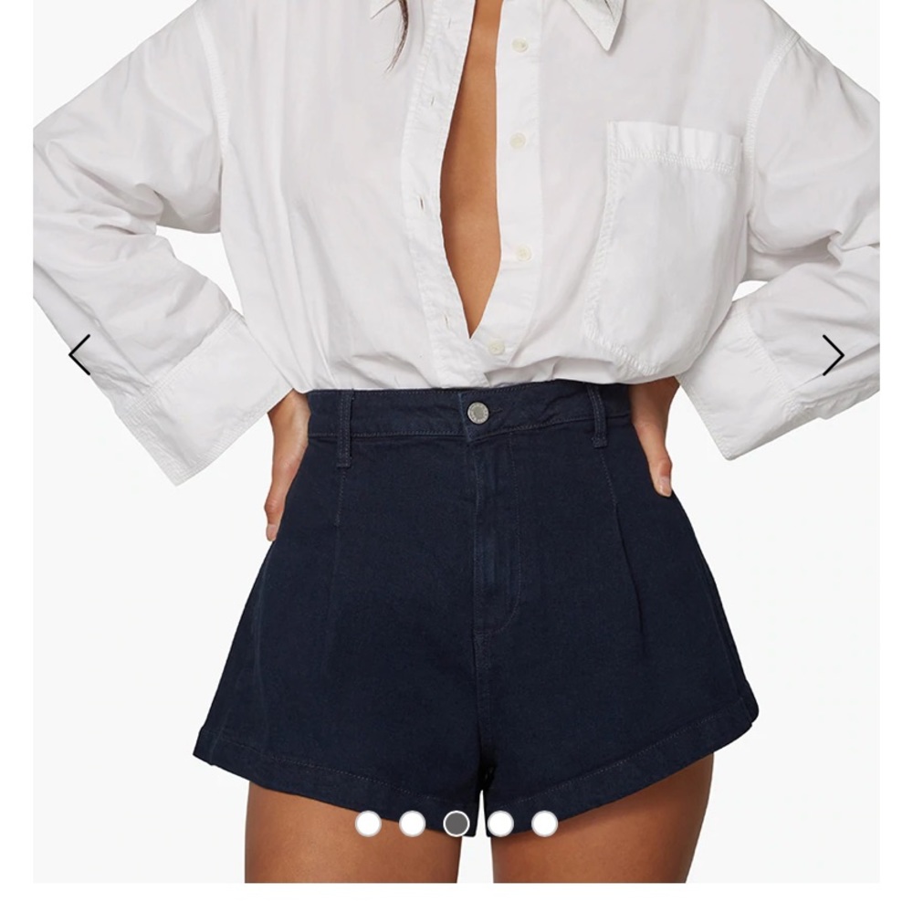 NWT We Wore What Trumpet Short